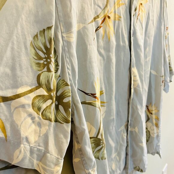 Axist Tropical Shirt Mens Size XL 100% Silk Light Blue Floral Short Sleeve - Picture 5 of 6